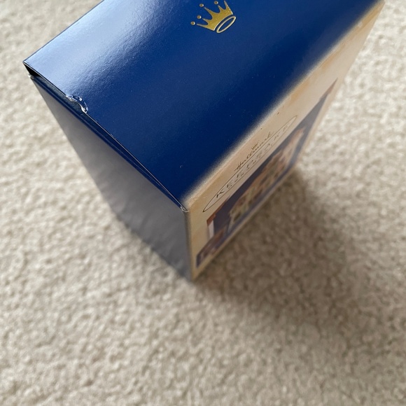 Lot 5 Hallmark Ornaments Nostalgic Houses & Shops 2002-2005 NIB Special Annivers - Picture 6 of 7